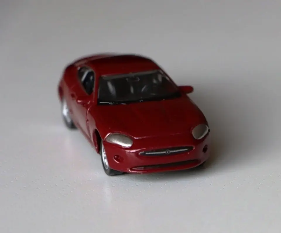 Jaguar XK Coupe 4