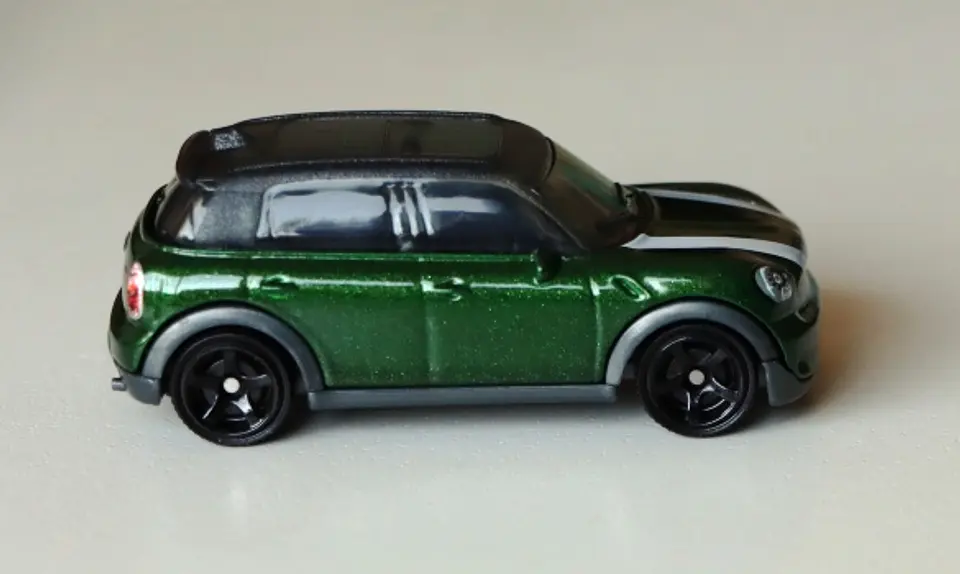 2011 Mini Cooper Countryman 2