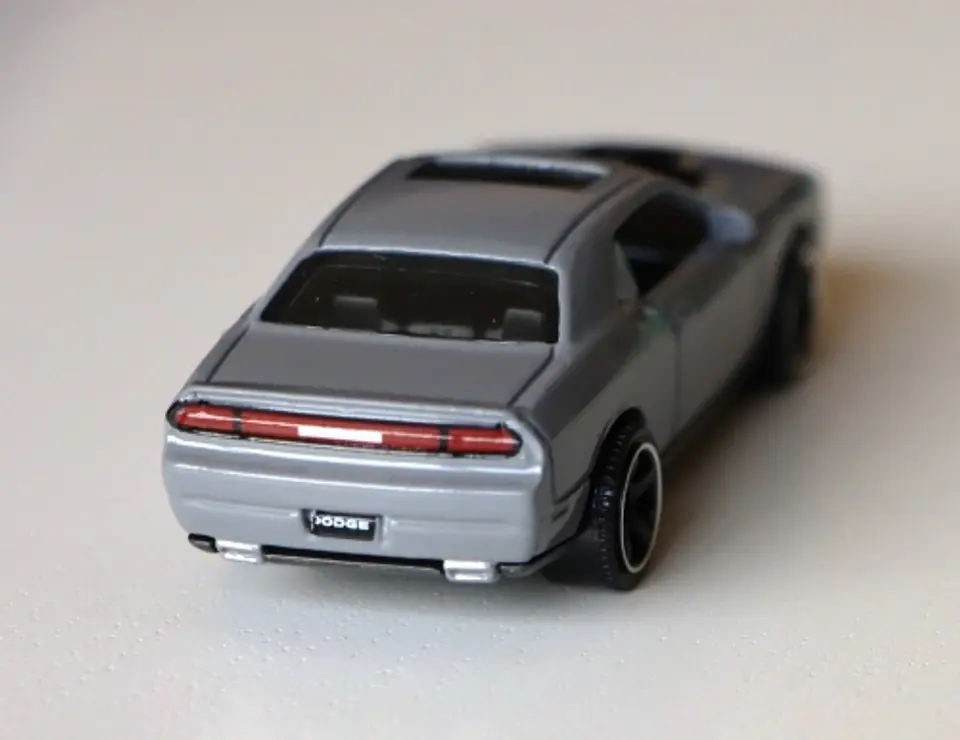 2008 Dodge Challenger 4