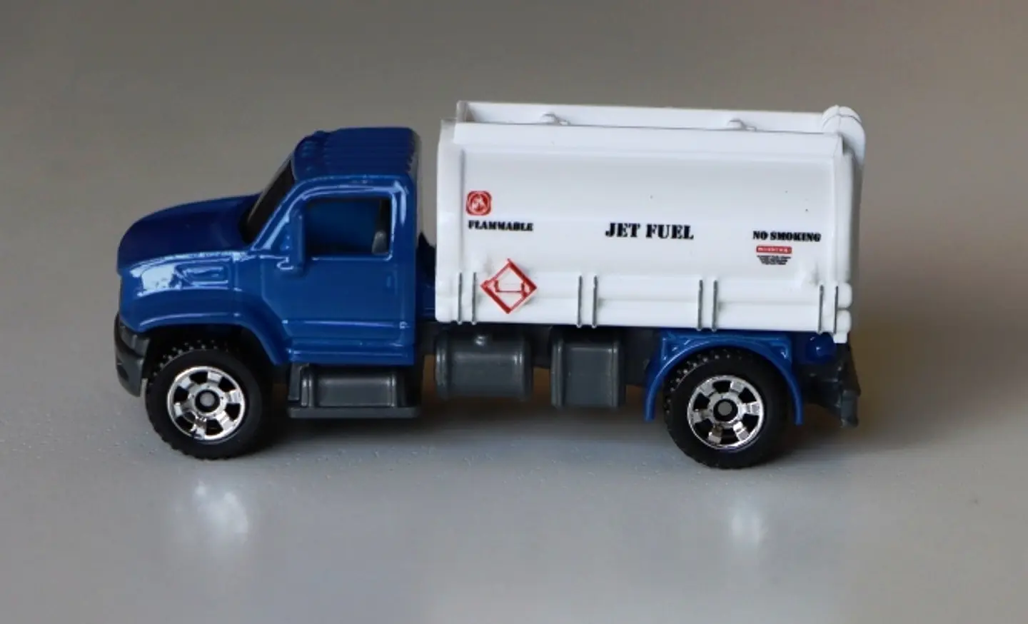 Utility Truck 2006 1