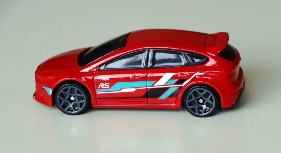 Ford Focus RS (vermelho) 1