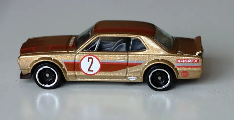 Nissan Skyline 2000 GT-X 1