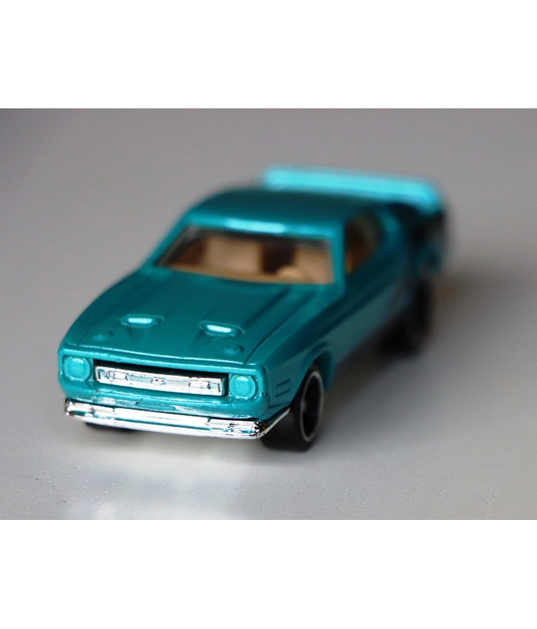 `71 Ford Mustang Mach 1