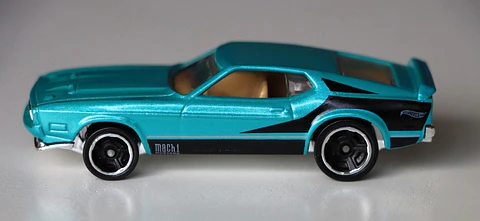 `71 Ford Mustang Mach 1