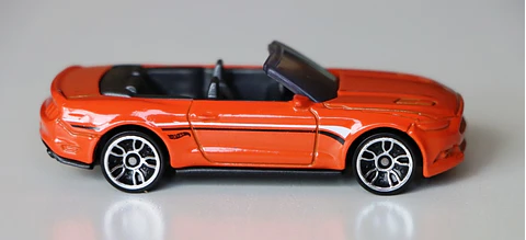 2015 Ford Mustang GT Convertible (laranja)