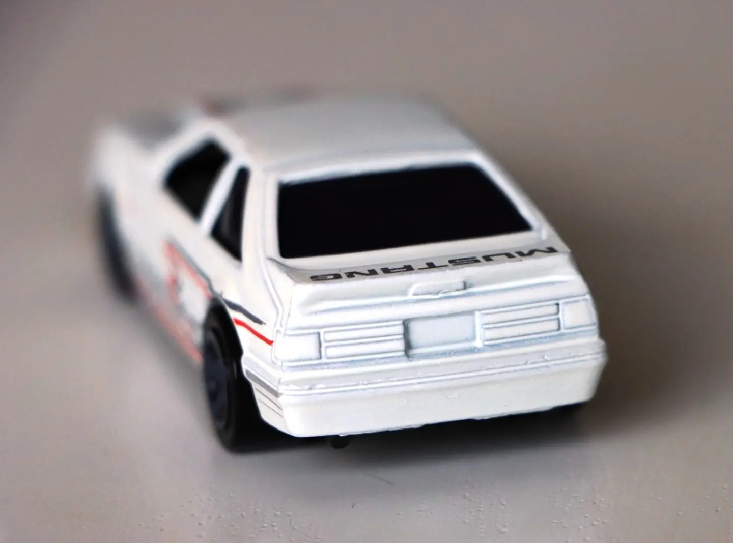 `92 Ford Mustang (branco) 3