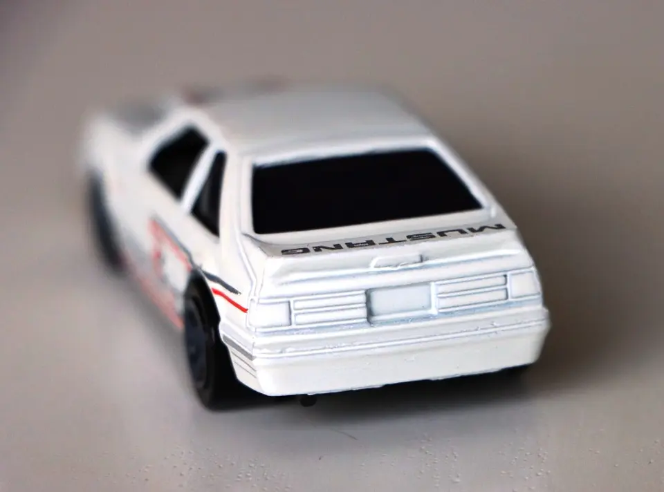 `92 Ford Mustang (branco) 3