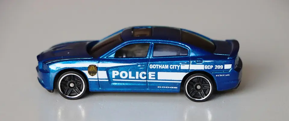 ´11 Dodge Charger R/T 2