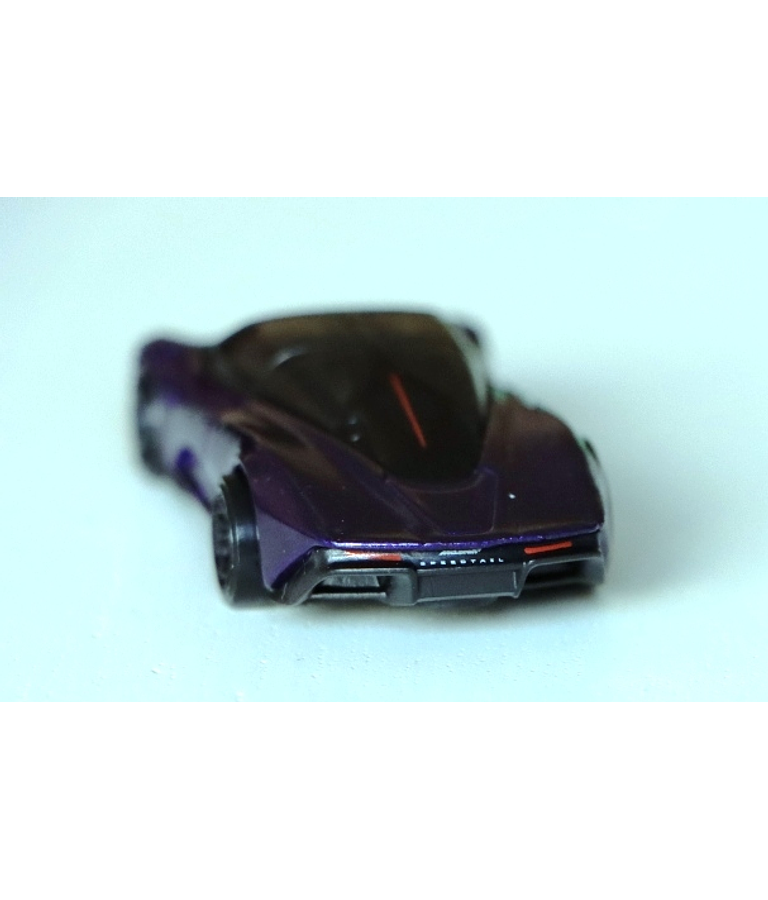 McLaren Speedtail (roxo)