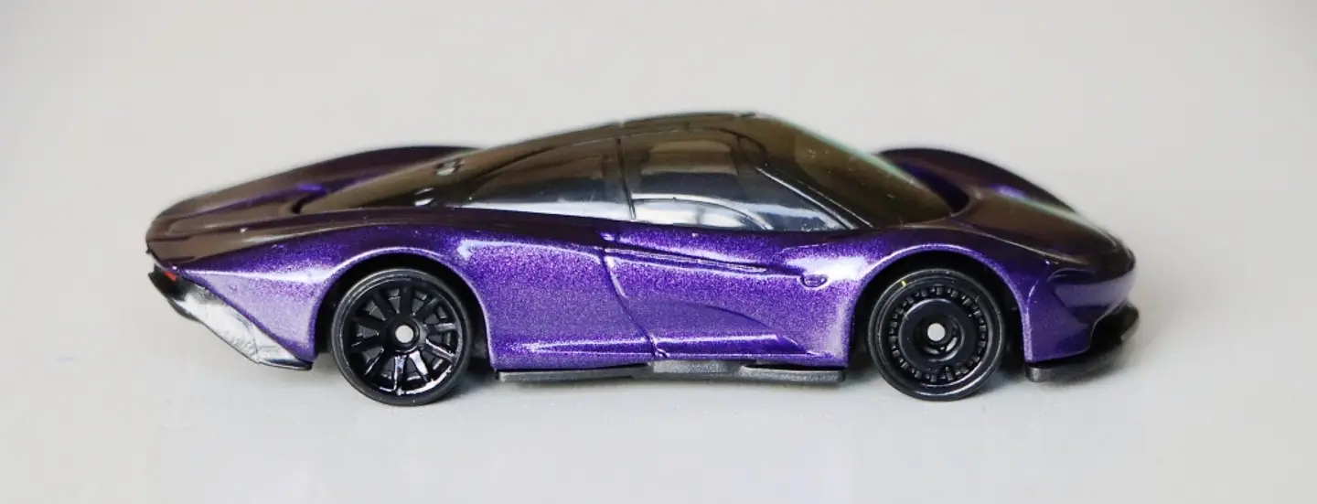 McLaren Speedtail (roxo) 2