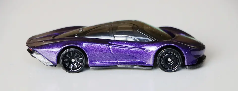 McLaren Speedtail (roxo) 2