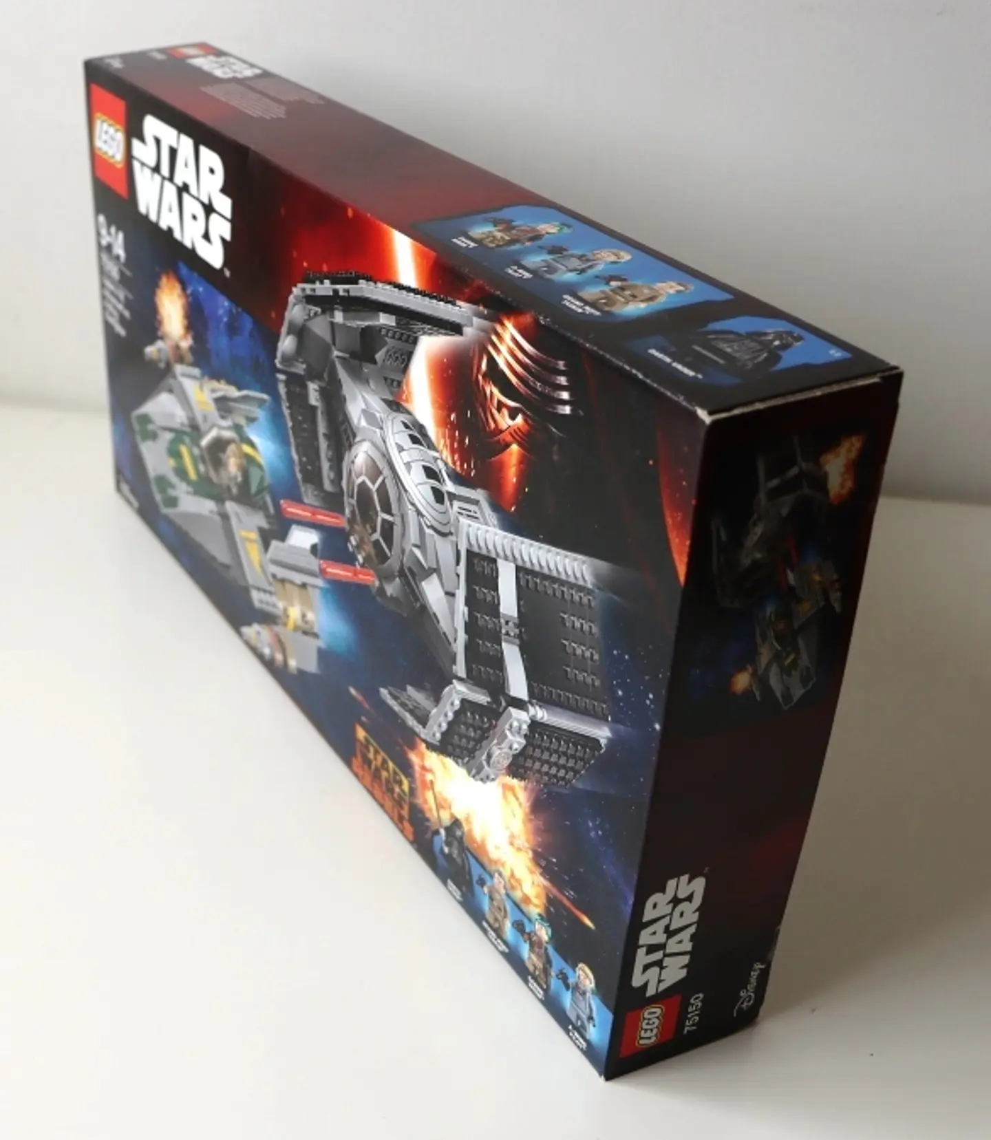 75150 Vader's TIE Advanced vs. A-Wing Starfighter 4