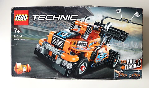 42104 Race Truck