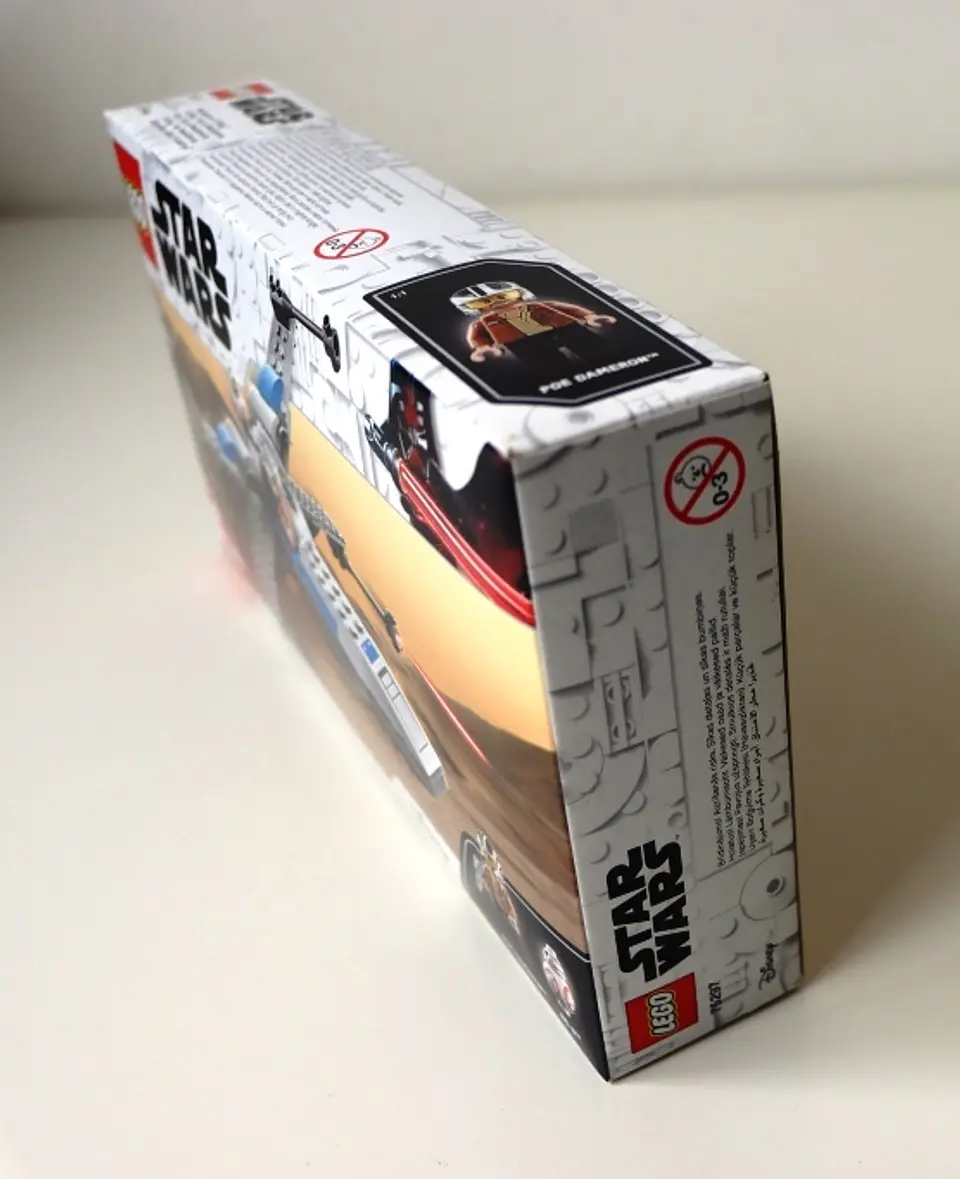75297 Resistance X-Wing 3