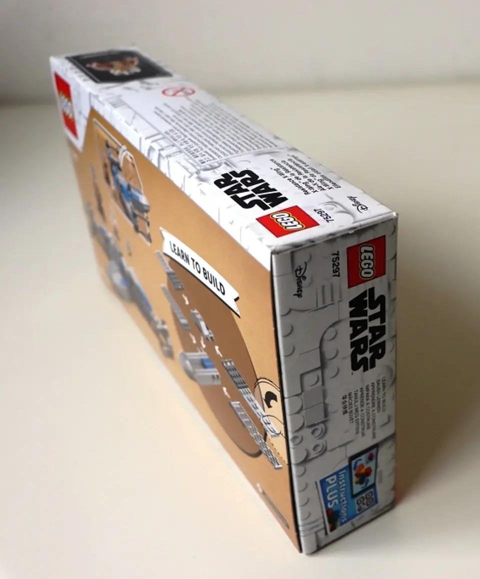 75297 Resistance X-Wing 4