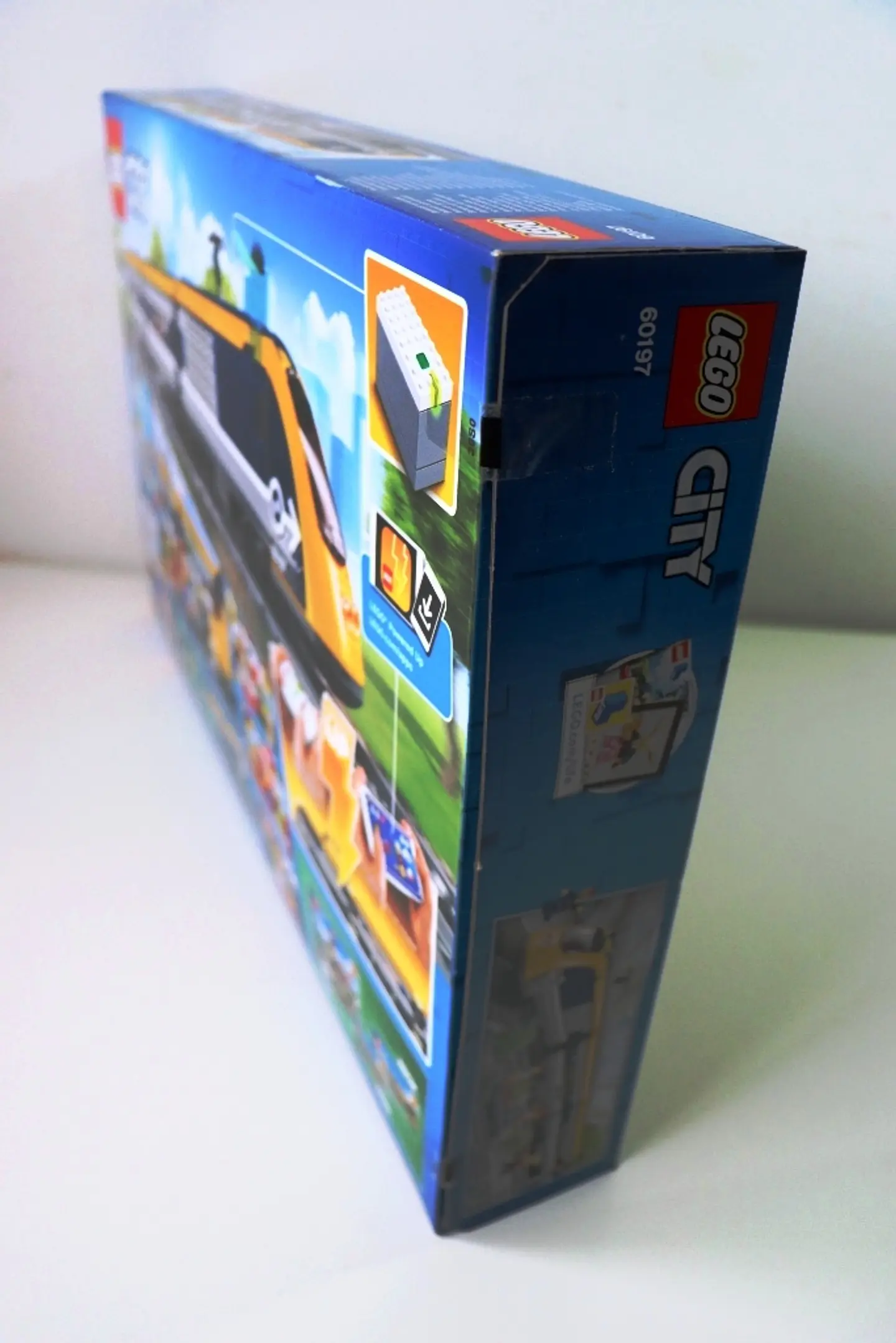 60197 Passenger Train 3