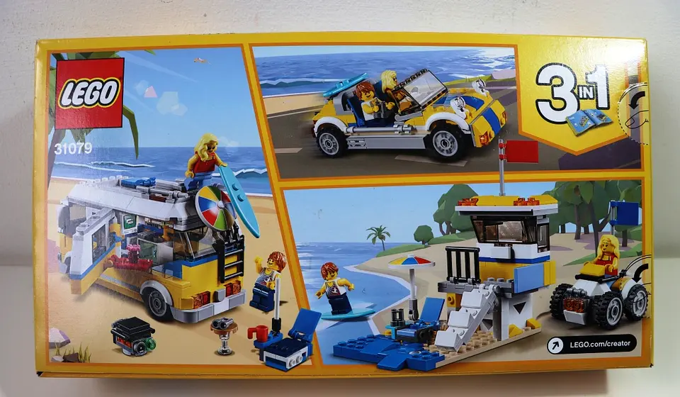 31079 Sunshine Surfer Van 2