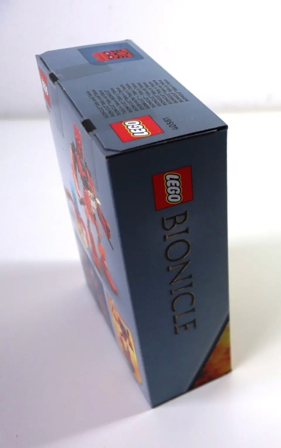 40581 BIONICLE Tahu and Takua 3