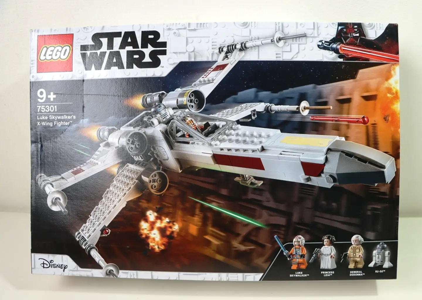 75301 Luke Skywalker's X-Wing Fighter 1