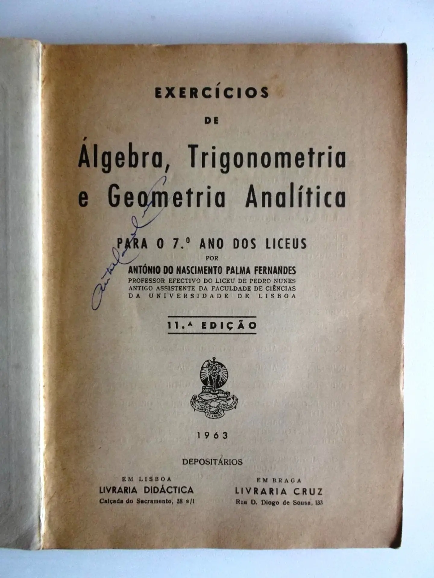 Exercícios de Álgebra, Trigonometria e Geografia Analítica 4