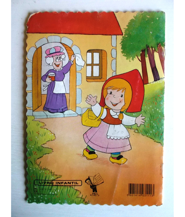 Livrinho recortado - Capuchinho Vermelho