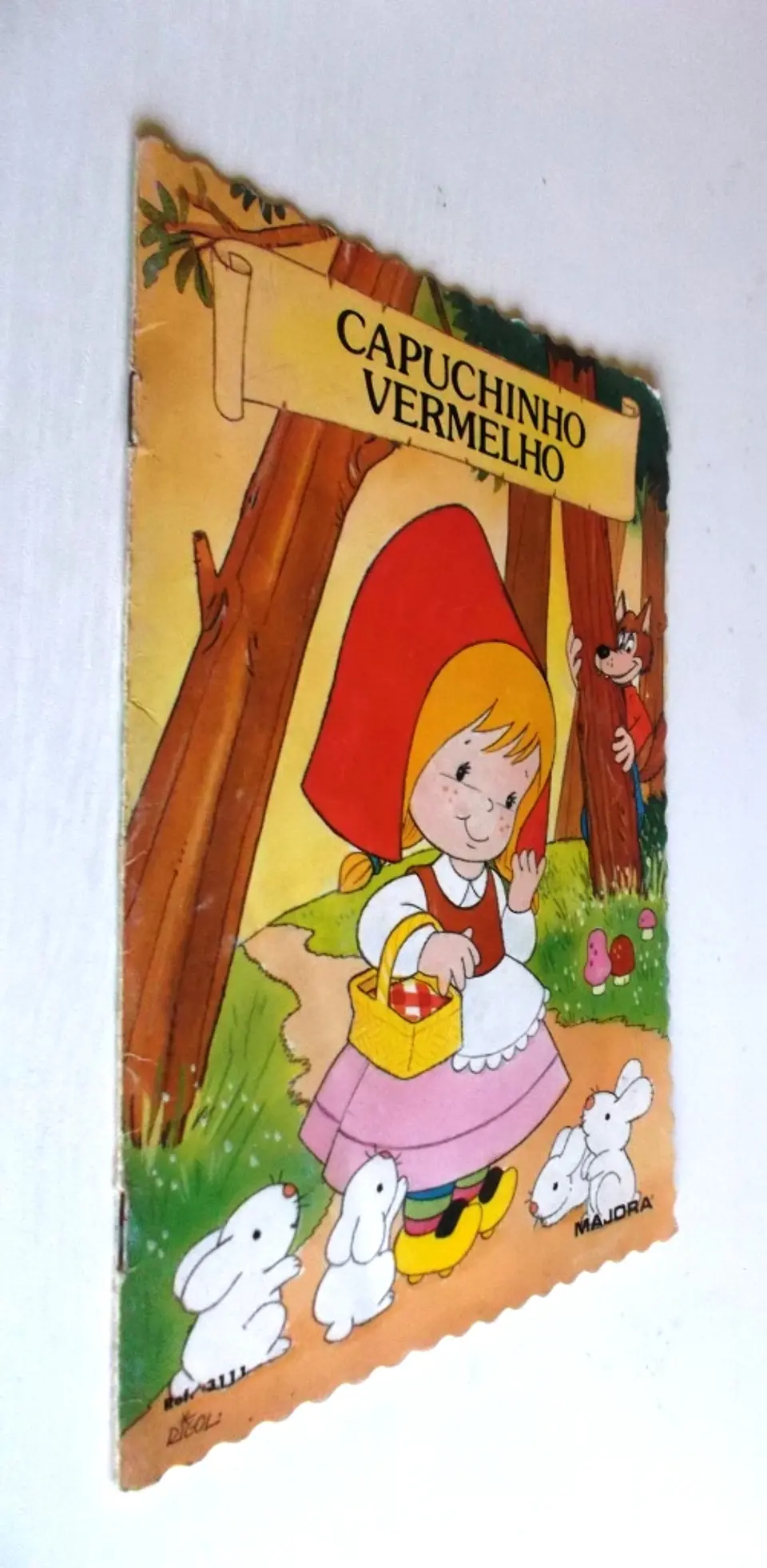 Livrinho recortado - Capuchinho Vermelho 3