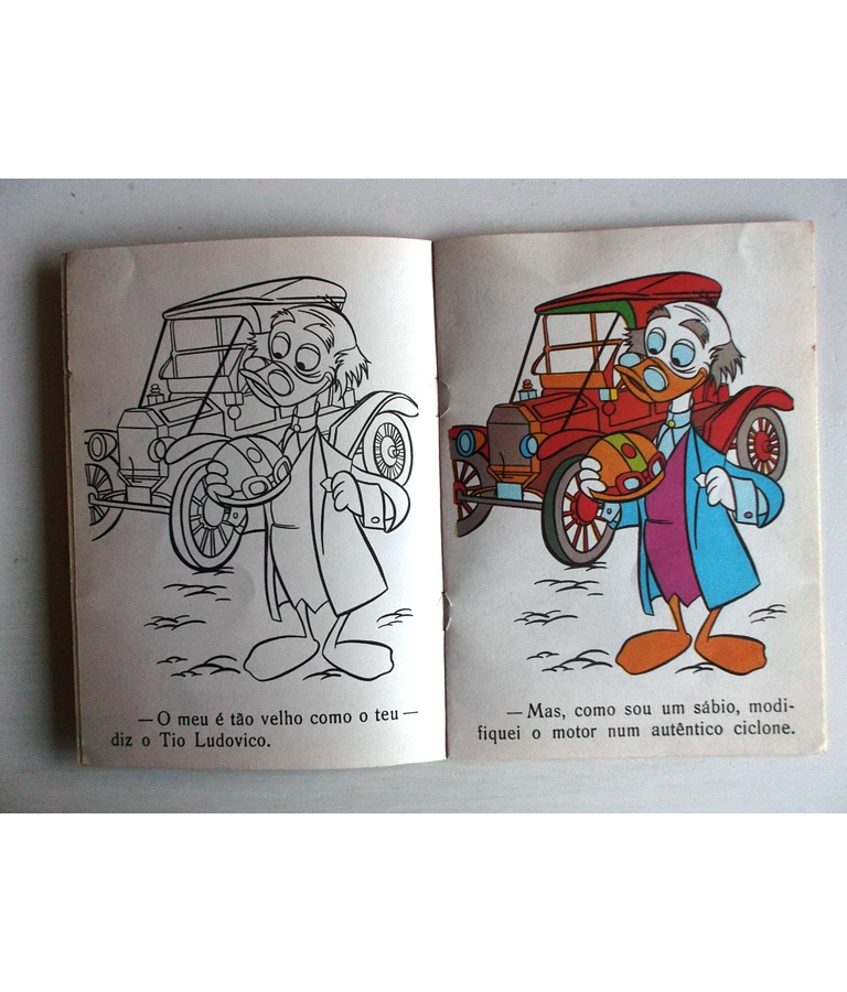 Caderno para colorir - Donald nas corridas