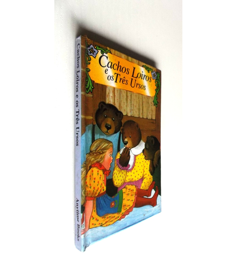 Cachos Loiros e os Três Ursos