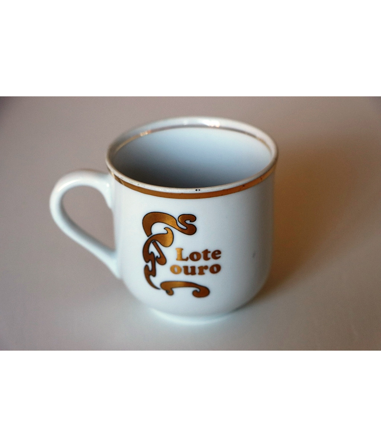 Chávena 03 + pires - Lote ouro