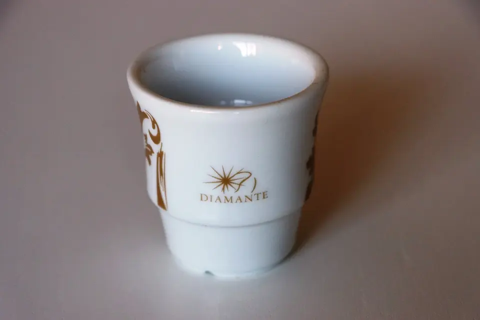 Chávena 04 + pires - Diamante 2