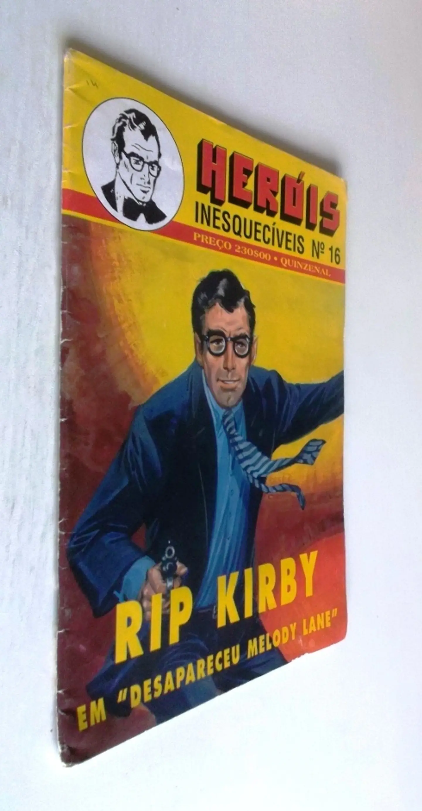 Heróis Inesquecíveis 16 - Rip Kirby 3
