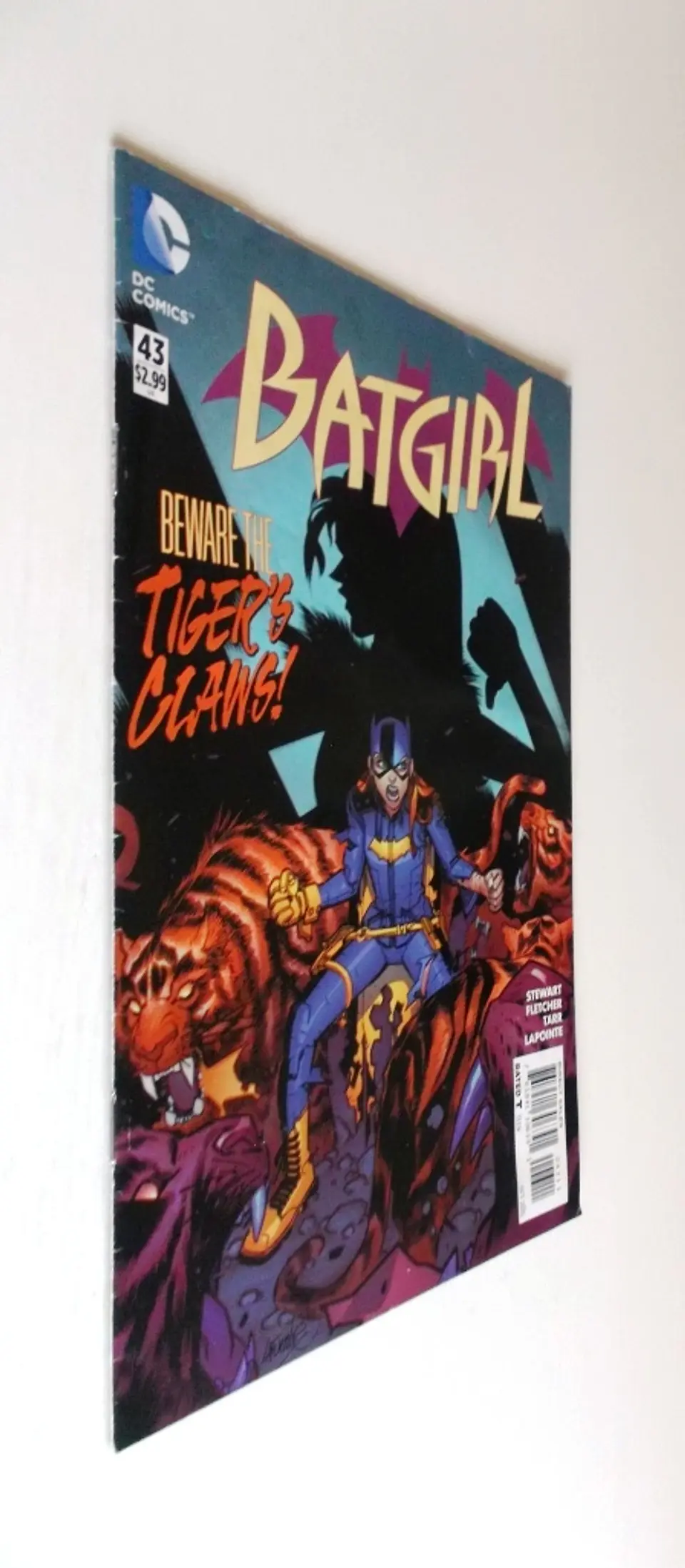 Batgirl 43 3
