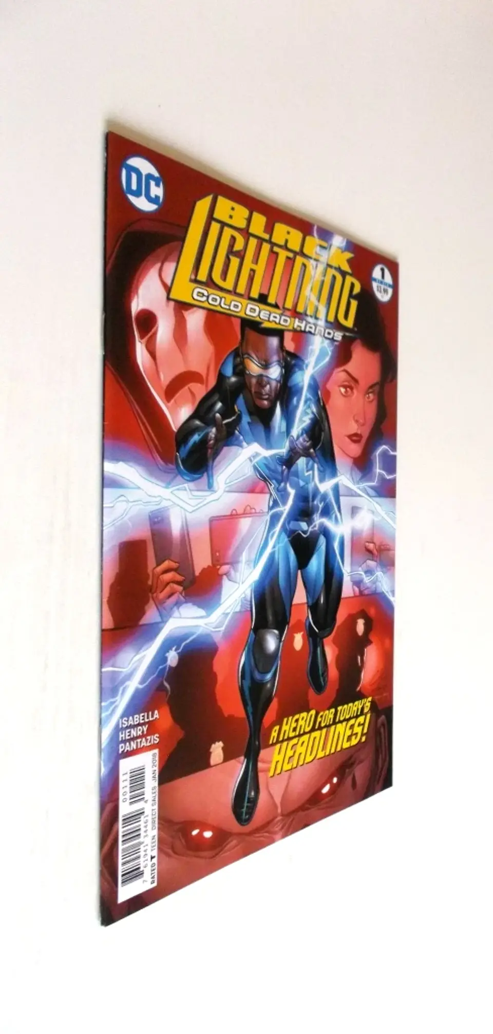 Black Lightning: Cold Dead Hands 1 3