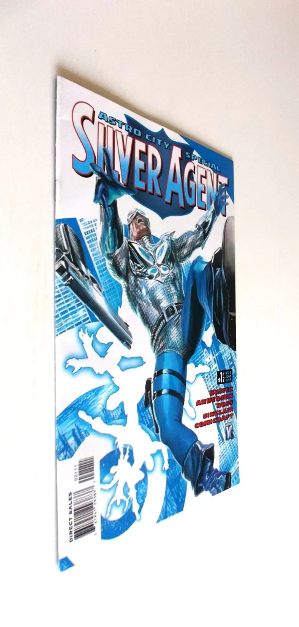 Astro City: Silver Agent 1 3