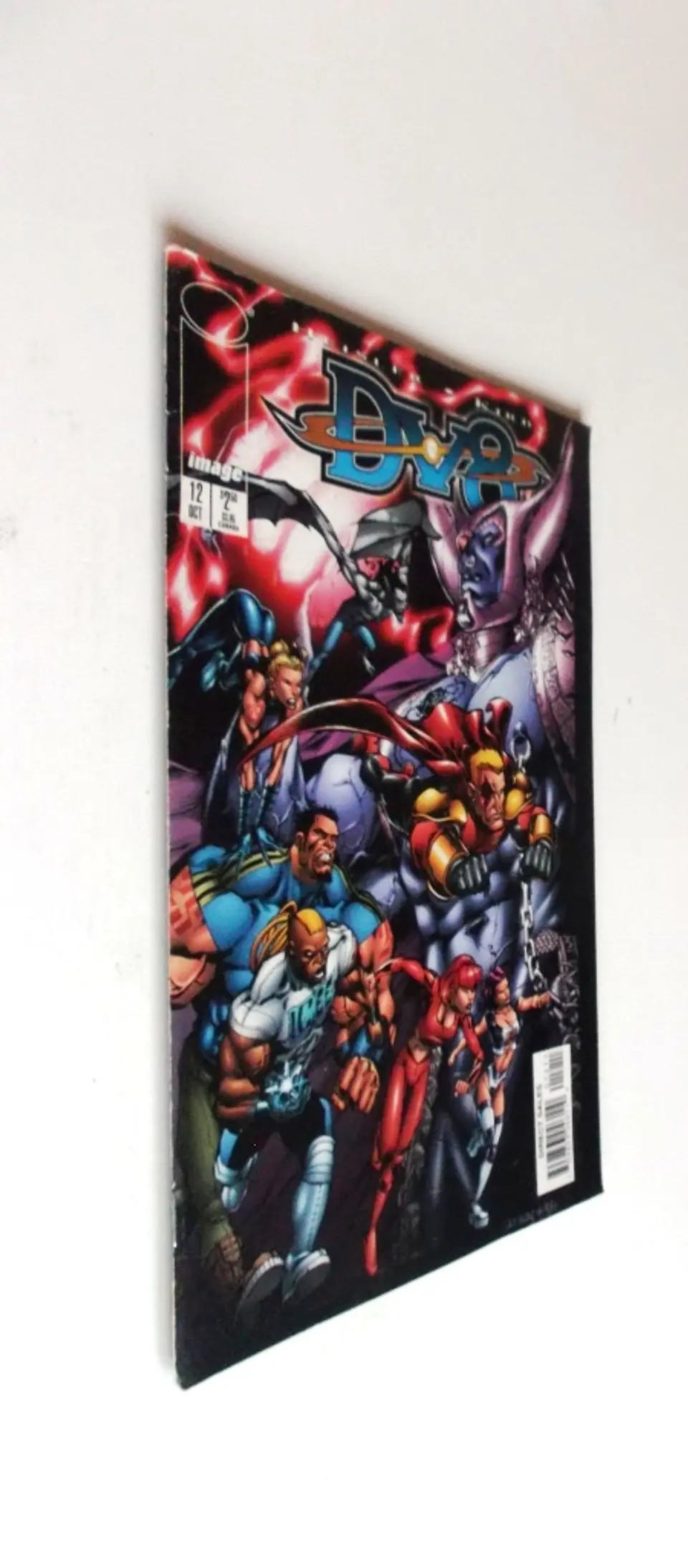 DV8 #12 2