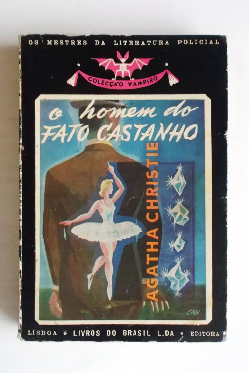 Vampiro 100 -  O homem do fato castanho - Agatha Christie 1