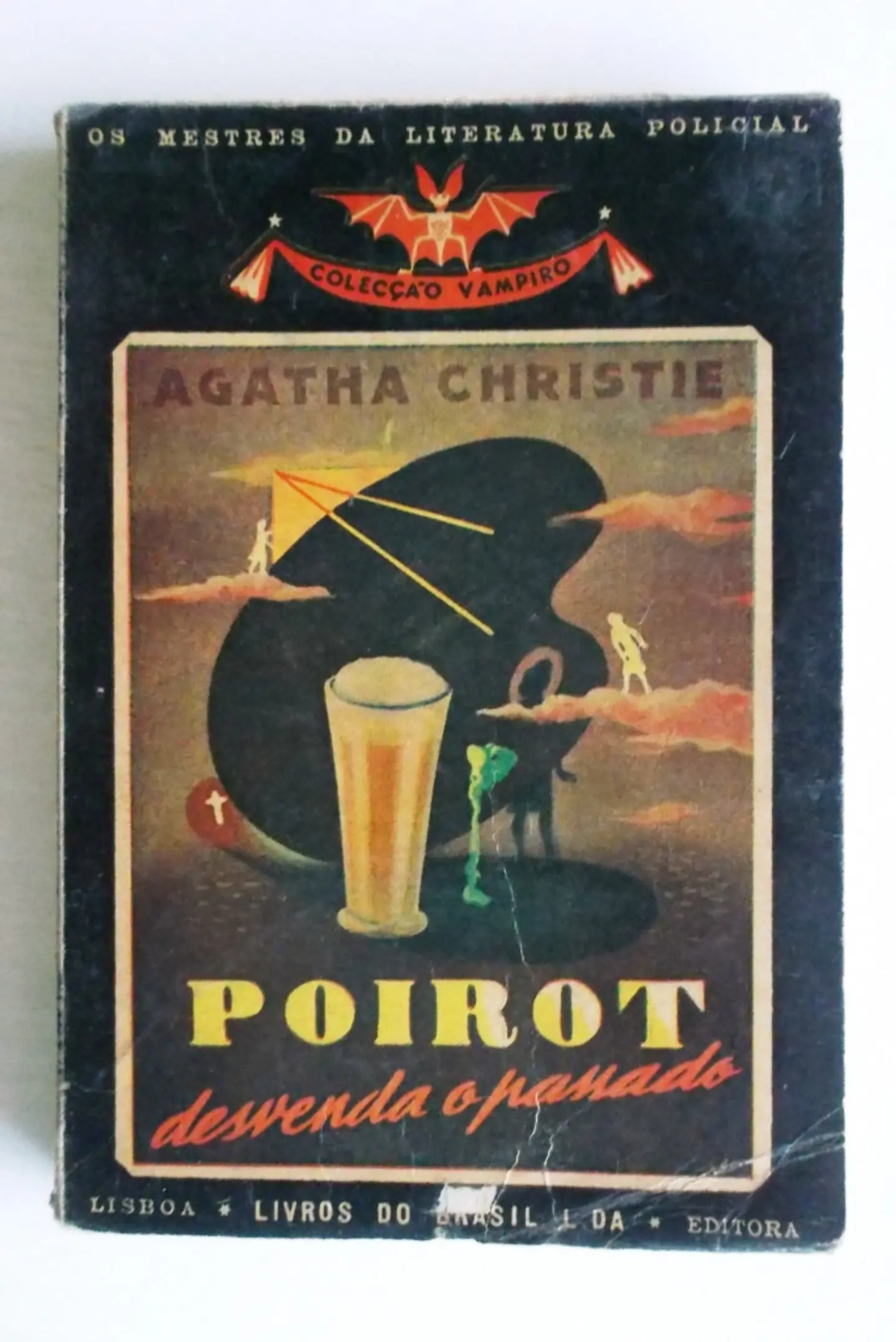 Vampiro 001 - Poirot desvenda o passado - Agatha Christie 1
