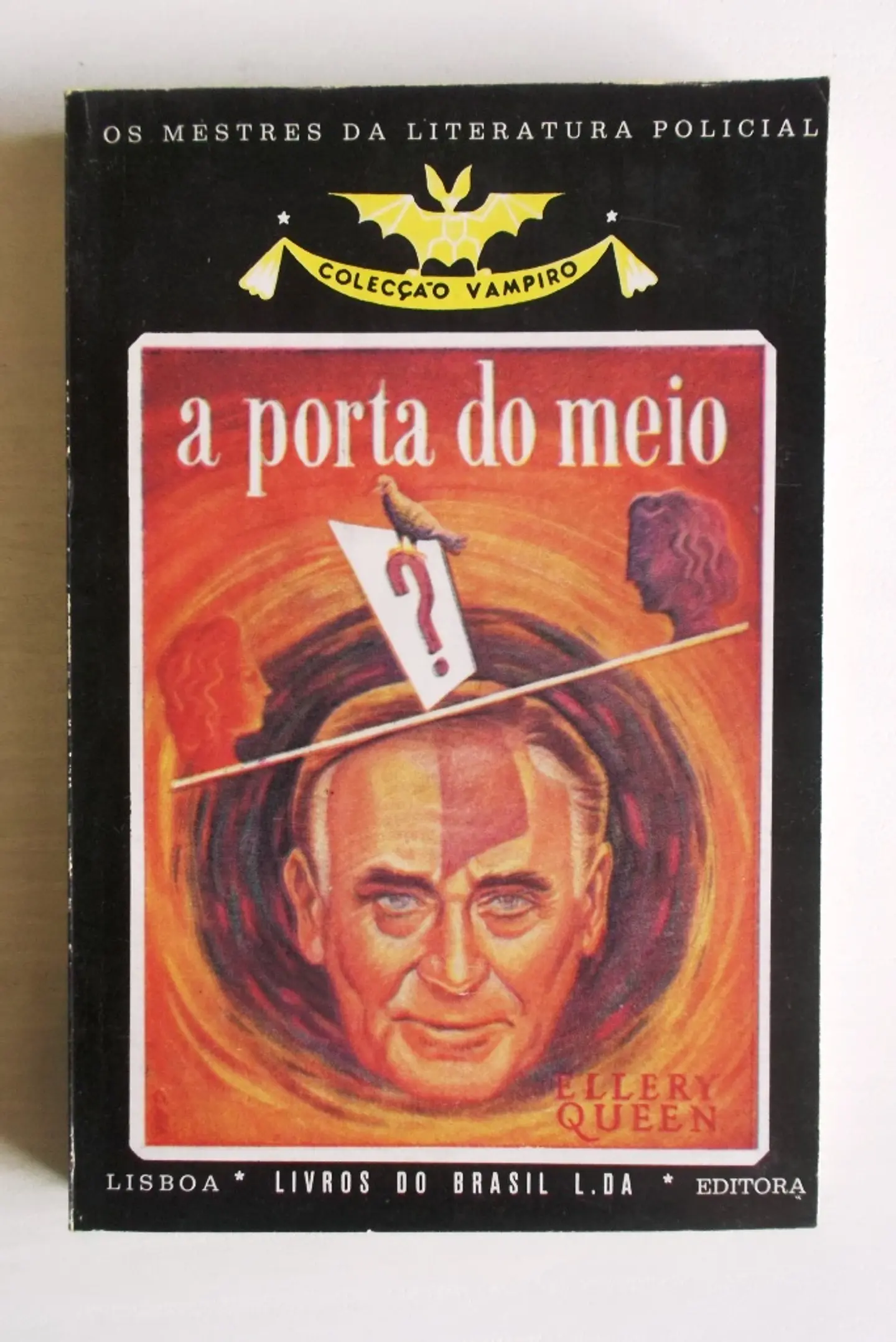 Vampiro 044 - A porta do meio - Ellery Queen 1