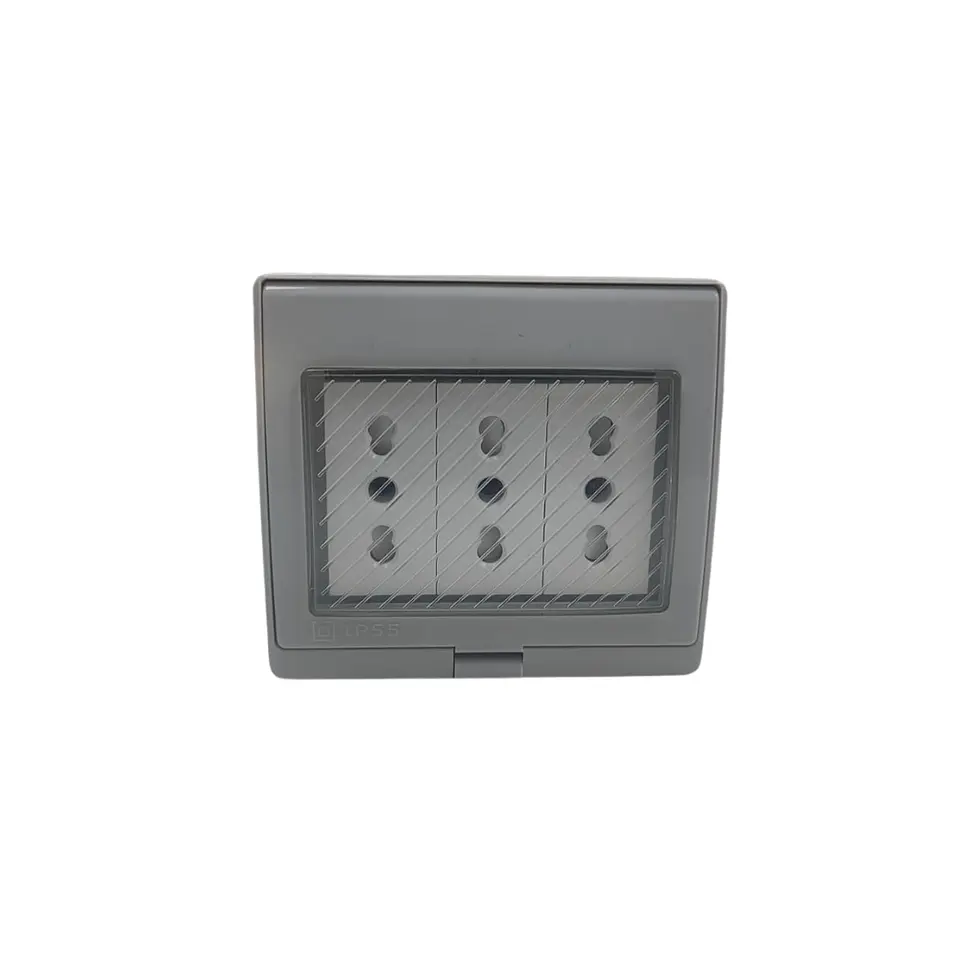 Hidrobox triple enchufe 10-16A  7