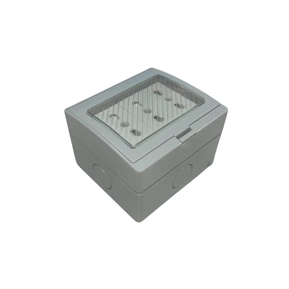 Hidrobox triple enchufe 10-16A  8