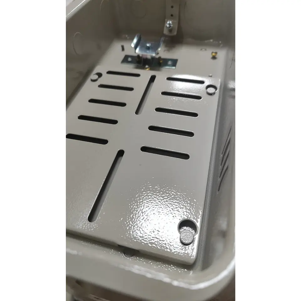Caja de Empalme Metálica (Enganche Riel Din) 5