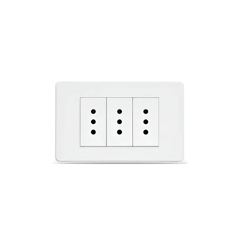 Tomacorriente triple 10A / 250V 