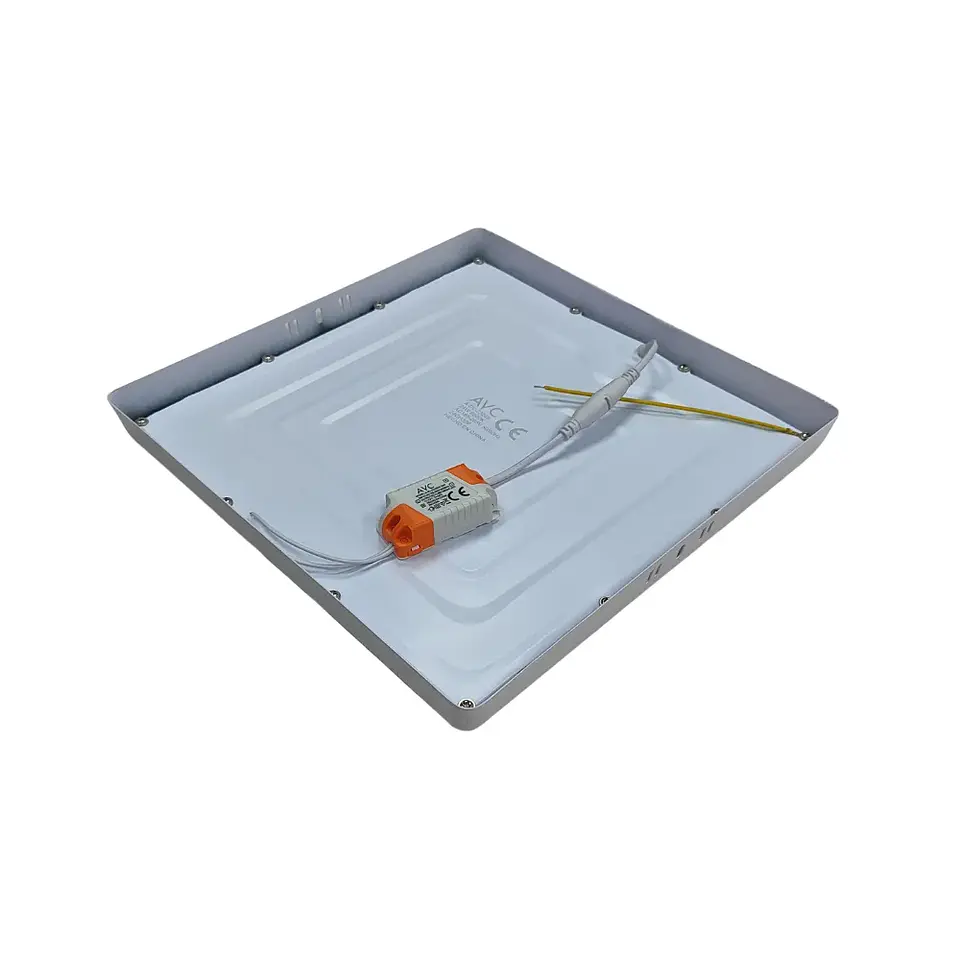 Plafón LED cuadrado sobrepuesto 24W 6500k 4