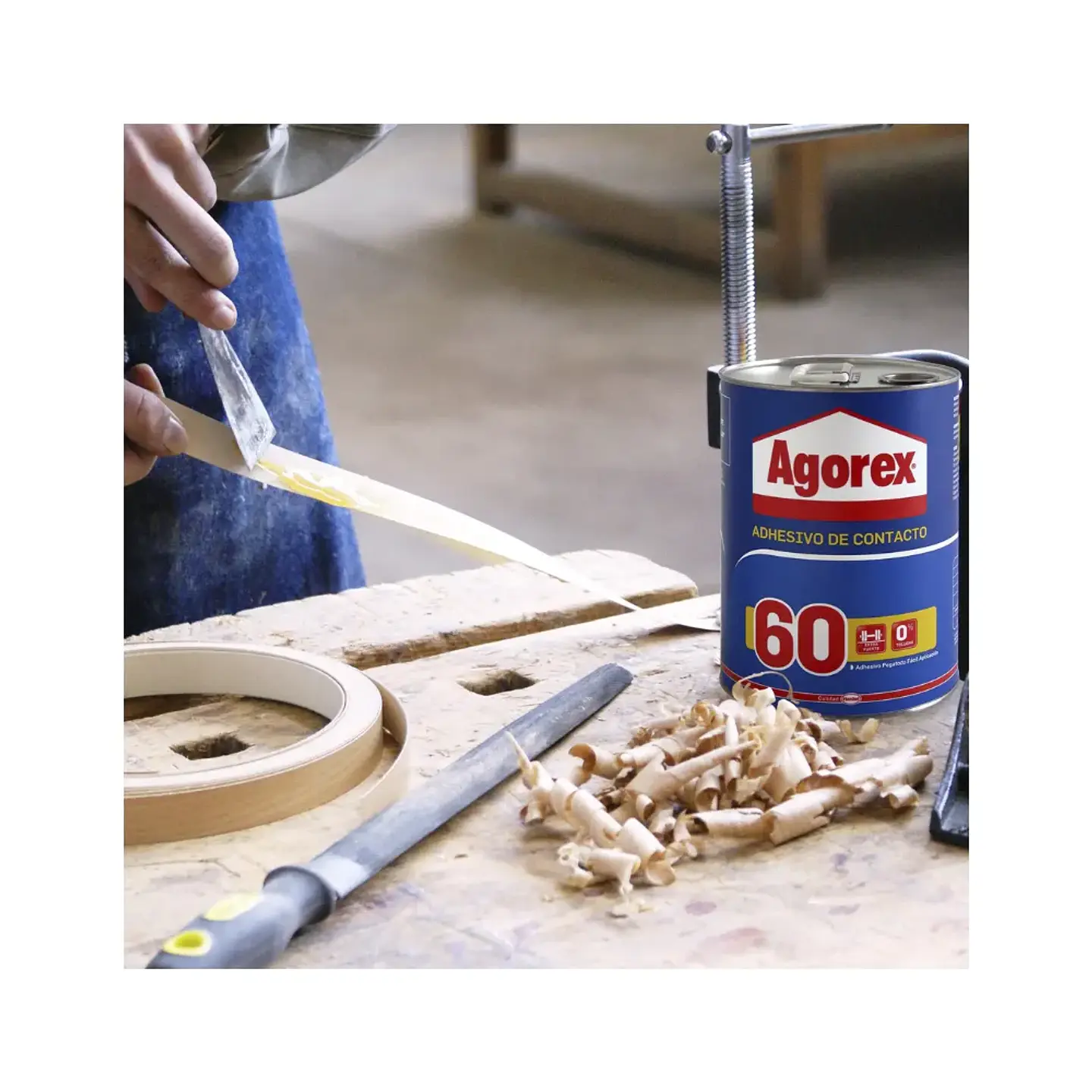 Adhesivo de contacto 2