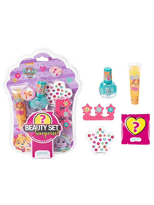 Esmalte de uñas, brillo labial y stickers