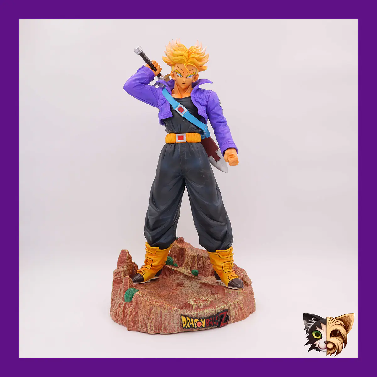 Figura Trunks Grande con Base, Dragon Ball