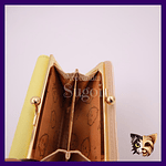 Billetera con broche Chiikawa