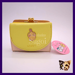 Billetera con broche Chiikawa