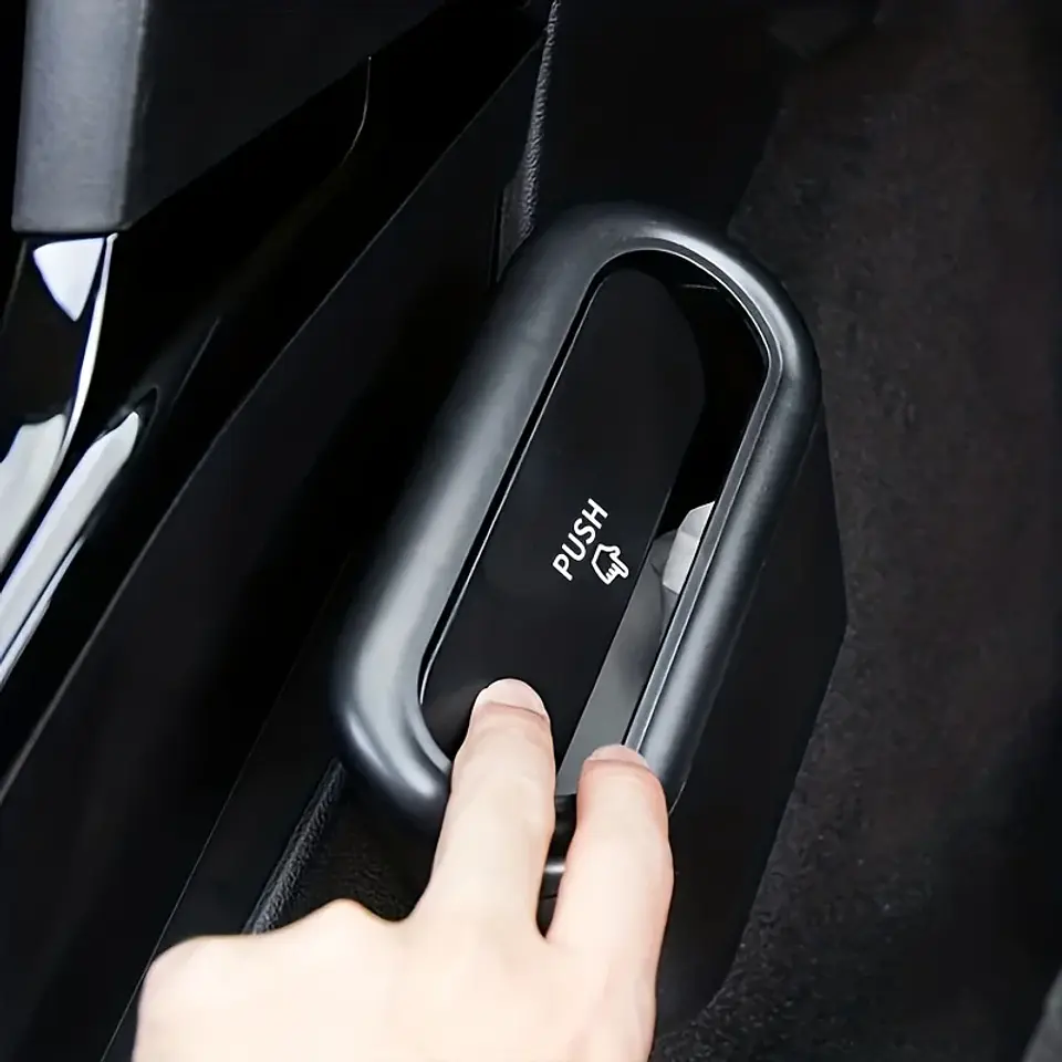 Basurero Compacto para Auto con Tapa – Práctico y Fácil de Limpiar 3