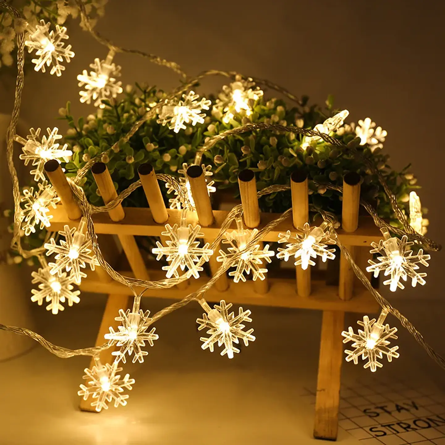 Guirnalda de Luces LED Navideñas con Figuras – 2 y 3 Metros para Árbol, Ventanas y Hogar 3